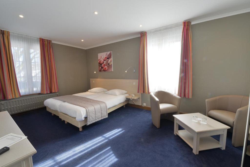 Hotel Des Ardennes Corbion Room photo